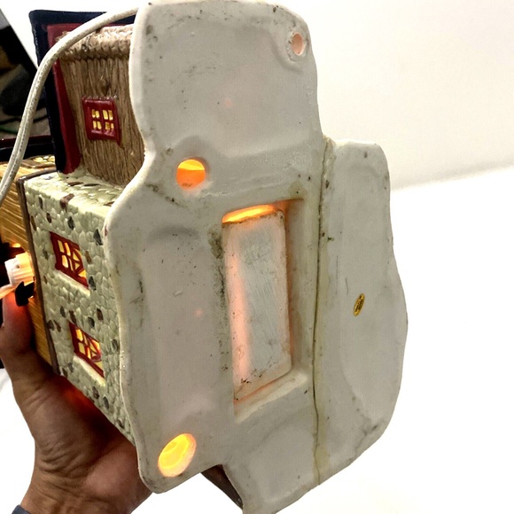 Lighted Village House Porcelain Hand Painted Boats and Bait House Decoration - Picture 6 of 6